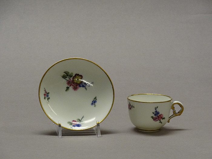 Small Cup and Saucer Slider Image 1