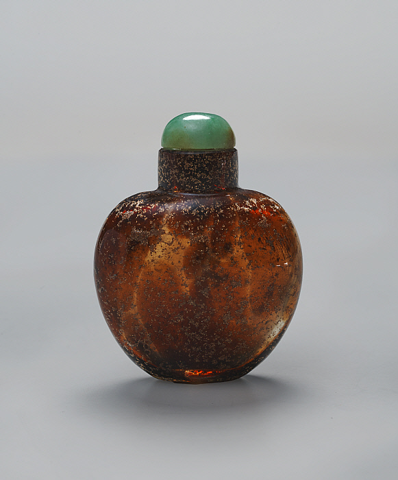Snuff Bottle Slider Image 1