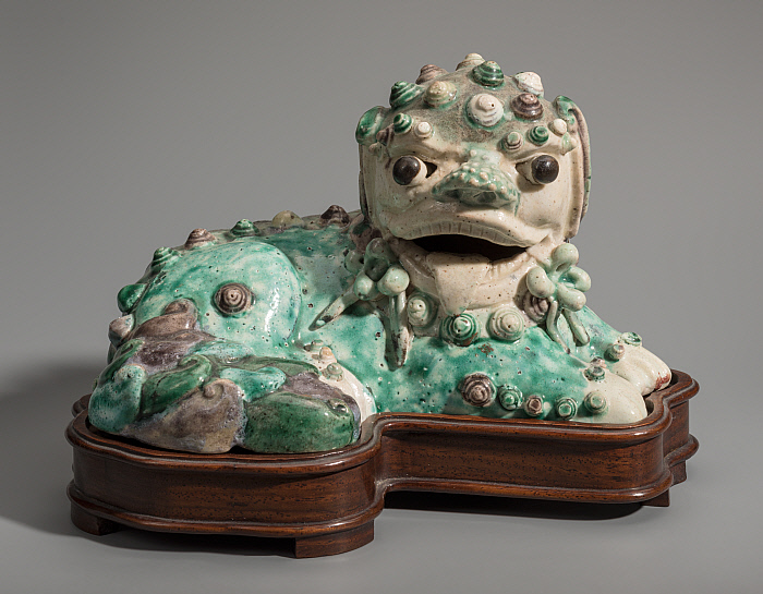 Pair of Fu Lions Passant Slider Image 3