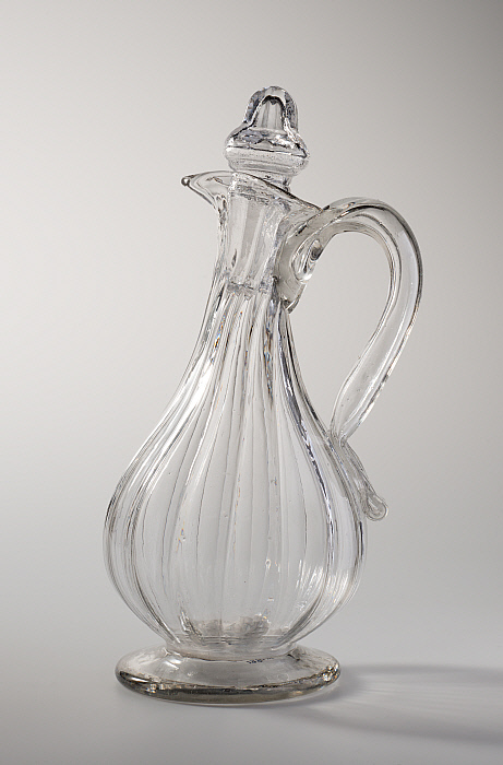 Cruet and Stopper Slider Image 1