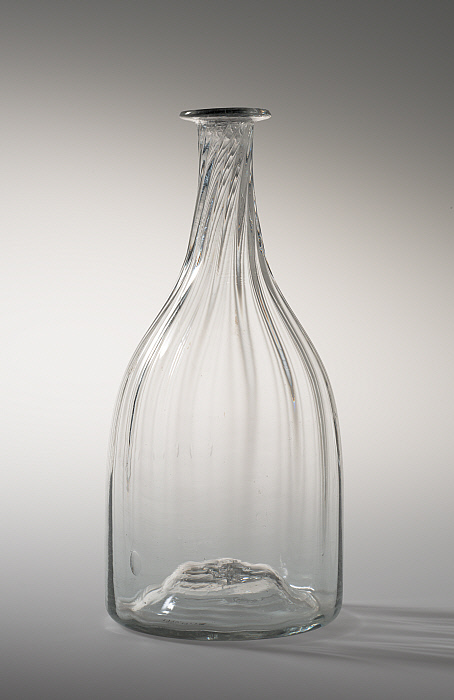 Decanter Slider Image 1