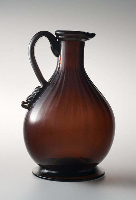 Jug Slider Image 1