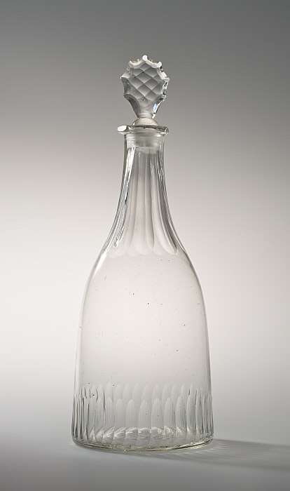 Decanter and Stopper Slider Image 1