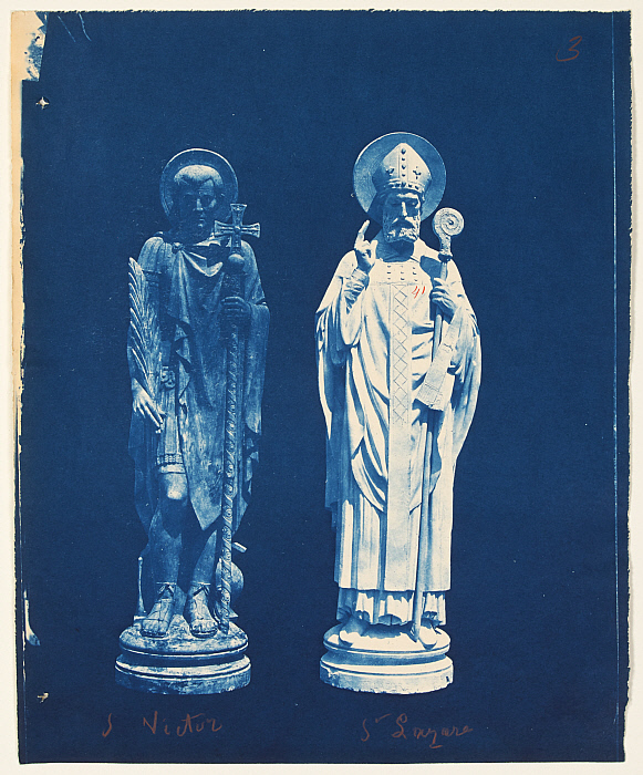 Statues of Victor and Lazarus