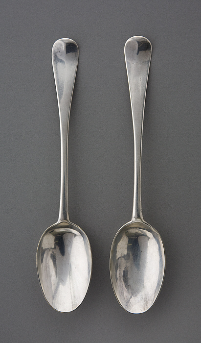 Pair of Tablespoons Slider Image 1