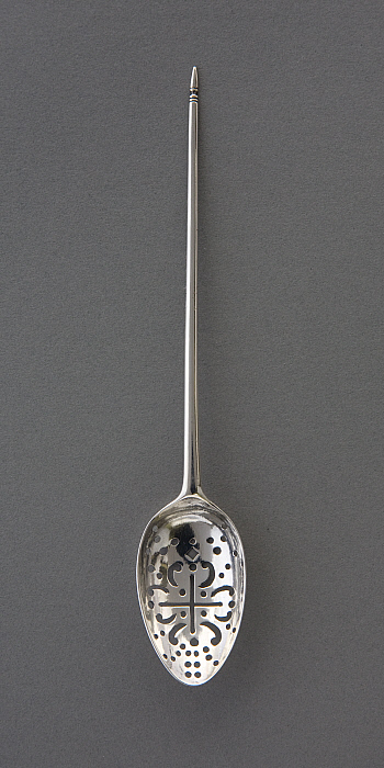 Strainer Spoon Slider Image 1