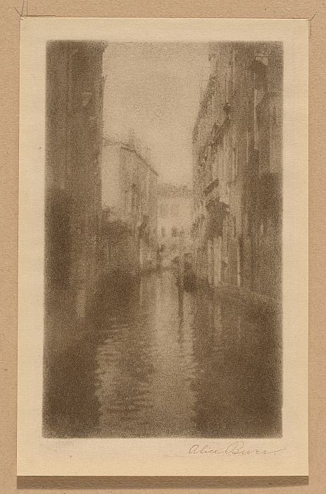 Canal in Venice Slider Image 1