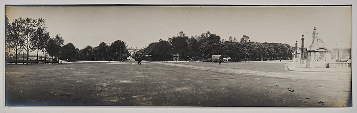 Quai des Tuileries Slider Image 1