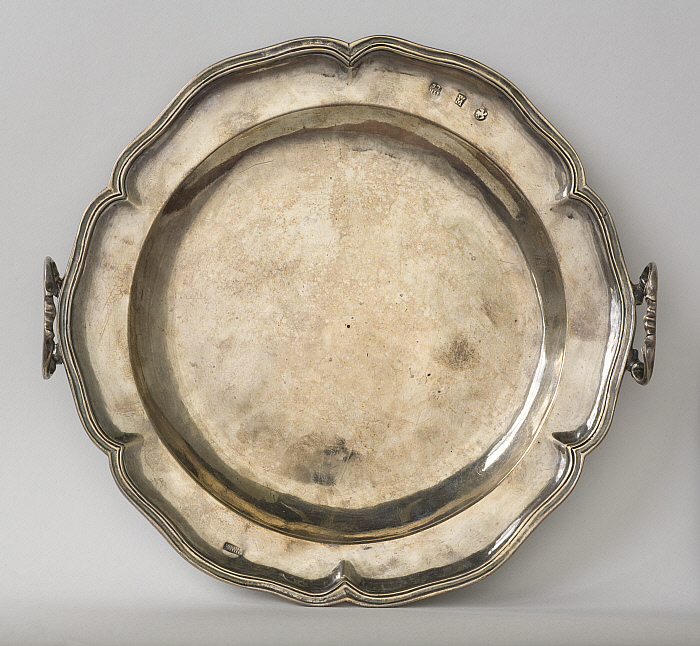 Platter Slider Image 1