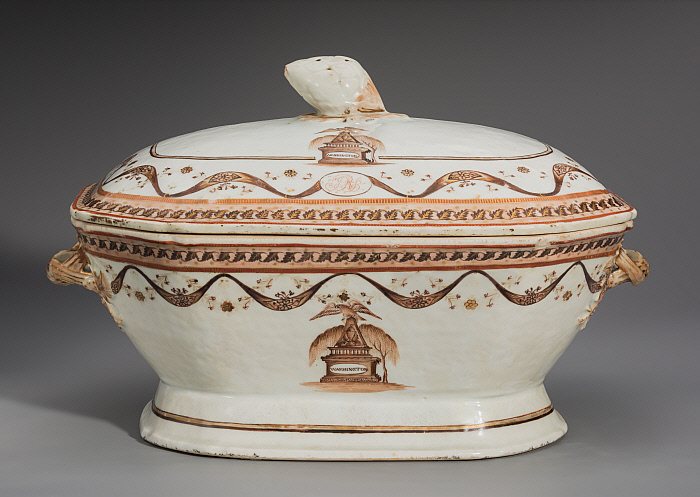 Tureen with Lid from the George Washington Memorial Service Slider Image 1