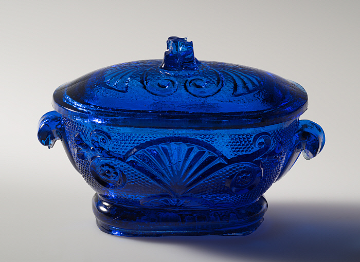 Toy Tureen and Cover Slider Image 1