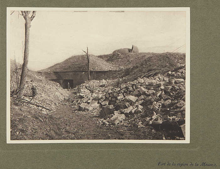 Documents from the Photographic Section of the French Army: 1914-16, Album I Slider Image 12