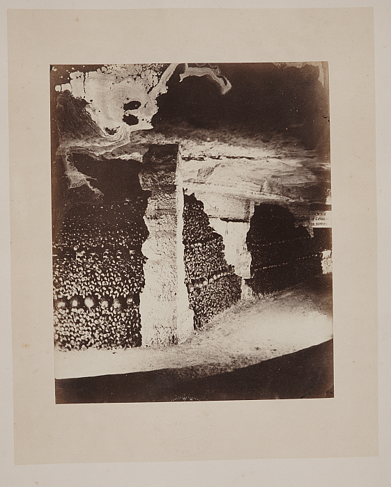 Catacombs of Paris: "Hallucinations of shadow, light and collodion" Facade no. 3