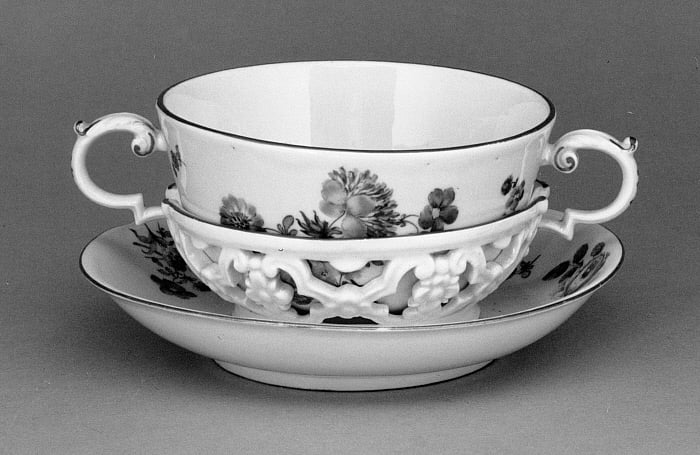 Two-Handled Cup and Trembleuse Saucer Slider Image 1