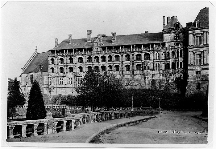 Château de Blois: First French Façade