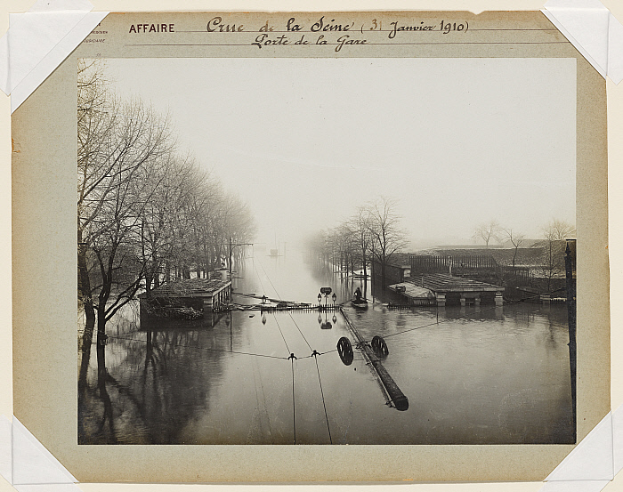 Flooding of the Seine (31 January 1910), Porte de la Gare