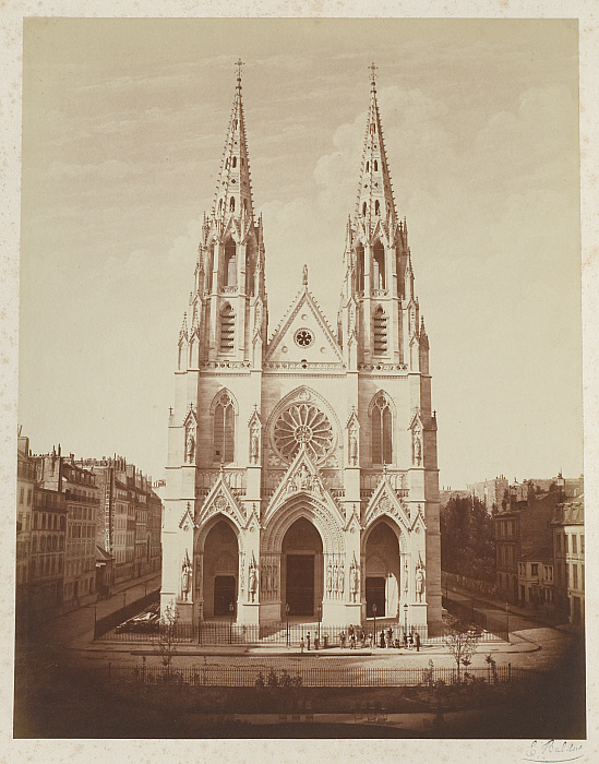 Église Sainte-Clotilde Slider Image 1