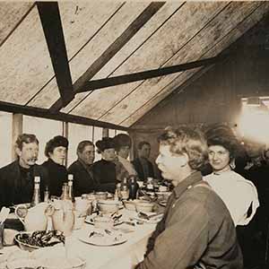 Sunday Visitors at Hot Air Mine