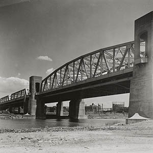 untitled [Bronx Kill span, Hell Gate Bridge, New York]
